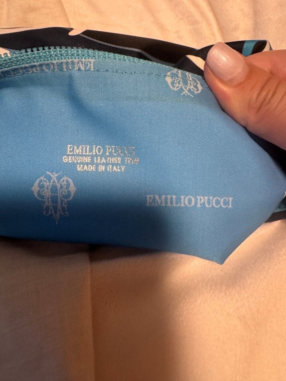 Small Vintage Pucci Bag – Blue & White Print - Picture 2 of 5